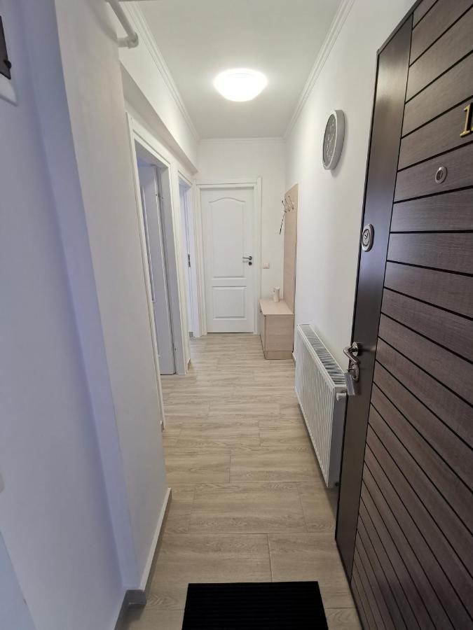 Otopeni Comfort Apartaments Luaran gambar